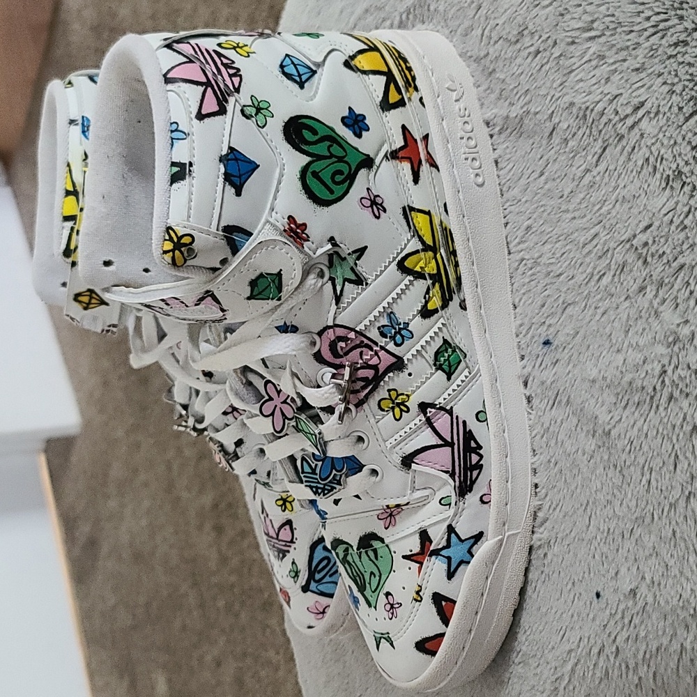 ADIDAS SHOES - Picture 3 of 8
